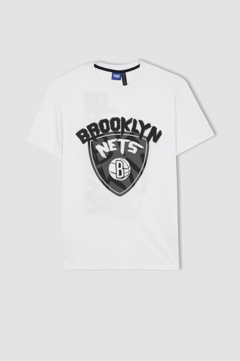 MAN White Brooklyn Nets Licensed T-Shirt