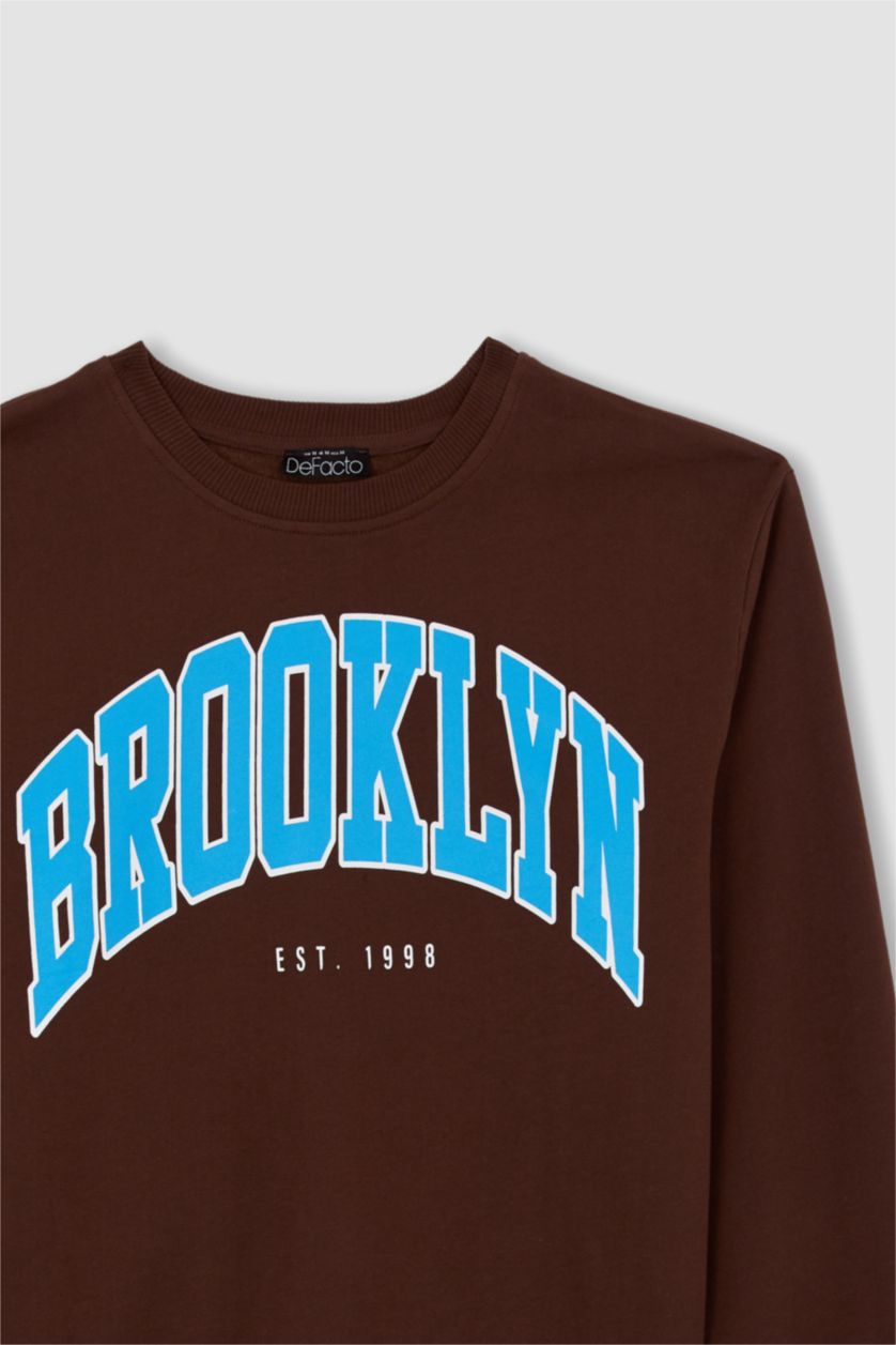 نساء بني سويت شيرت مطبوع قصة عادية بياقة مستديرة