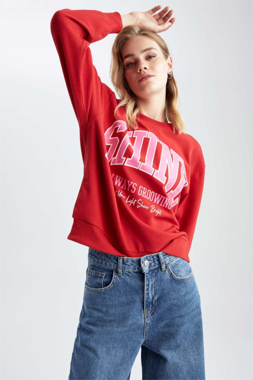 حريمي أحمر سويت شيرت مطبوع قصة عادية برقبة مستديرة