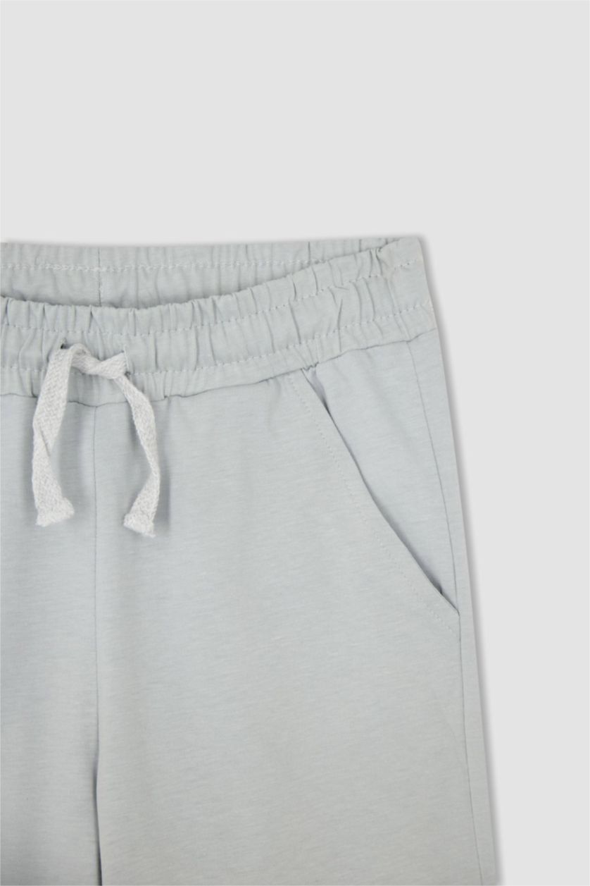 BOYS & TEENS Light Grey شورت قصة عادية