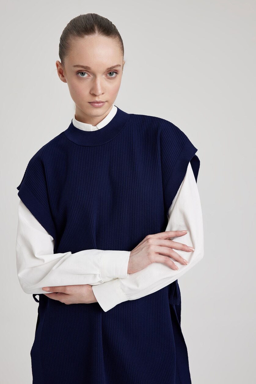 نساء كحلي Regular Fit Crew Neck