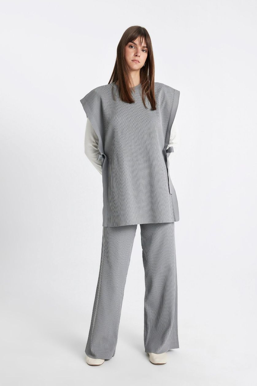 نساء رمادي بنطرون قصة مريحة