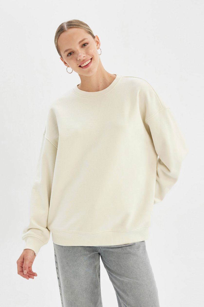 Kadın Ekru Oversize Geniş Kalıp Bisiklet Yaka Kalın Basic Düz Sweatshirt