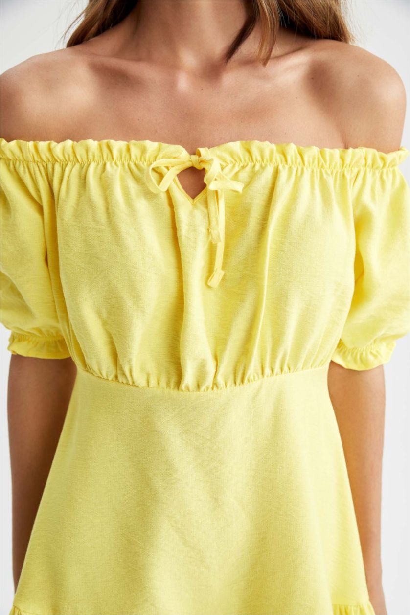 نساء أصفر فستان قصير بكتف مفتوح