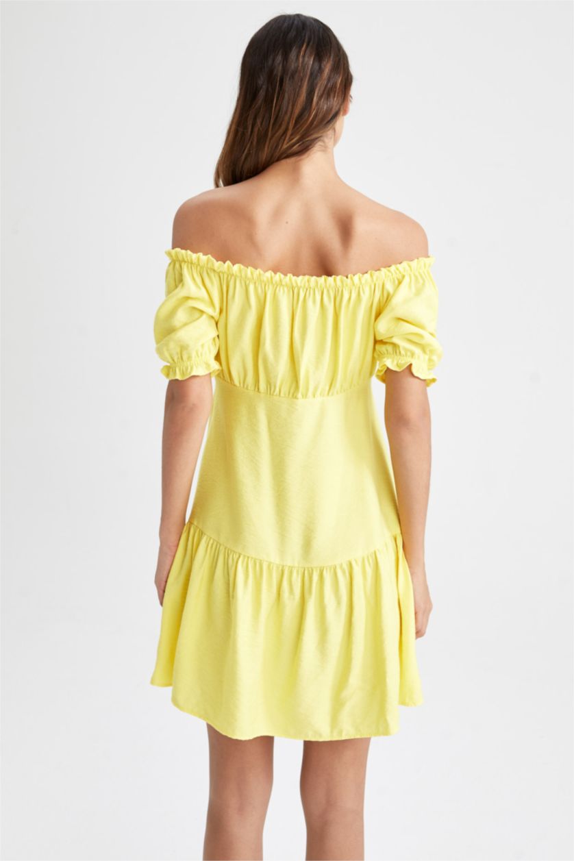 نساء أصفر فستان قصير بكتف مفتوح