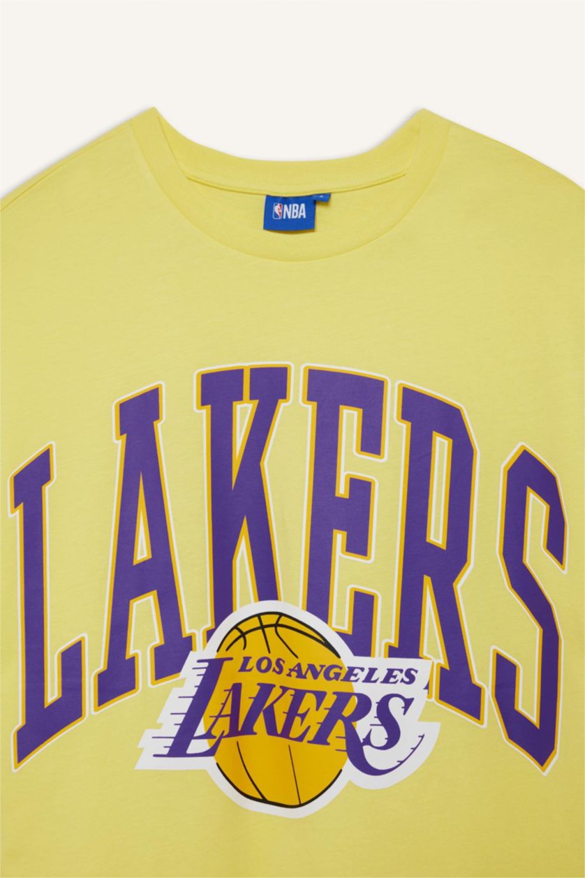 FEMME Jaune Defacto Fit NBA Los Angeles Lakers sous licence Oversize Fit Cycling Yaa T-shirt à manches courtes