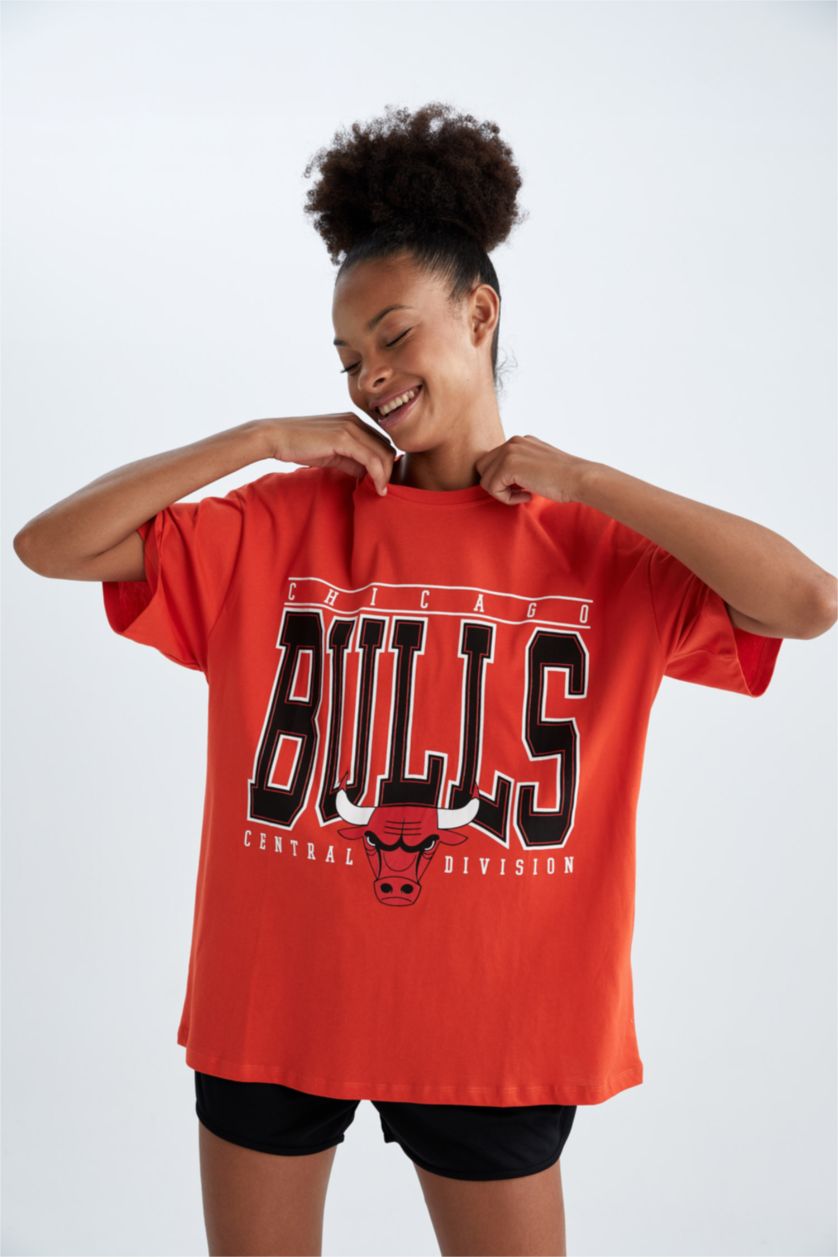 FEMME Rouge T-Shirt À Manches Courtes Oversıze Fıt Col Ras Du Cou Chicago Bulls