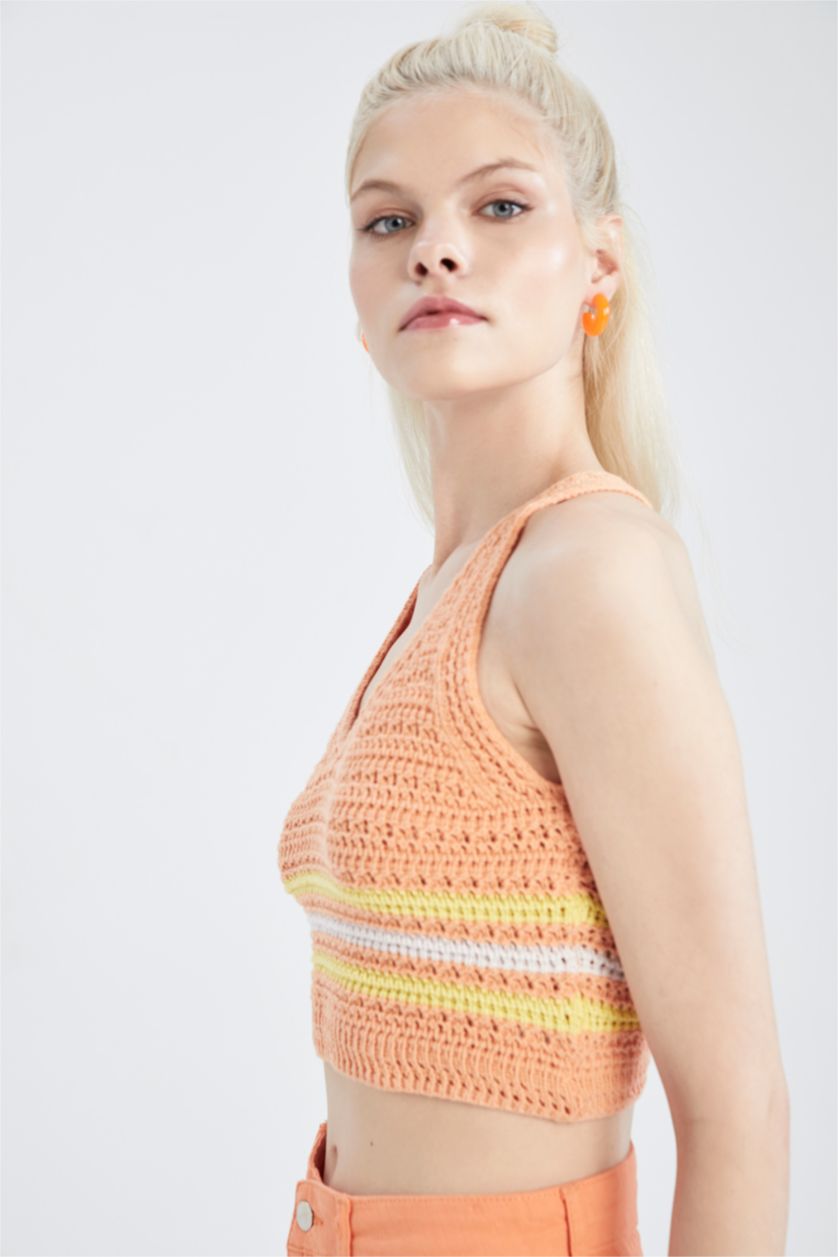 FEMME Orange Débardeur en tricot au crochet coupe slim à encolure en V et sans manches