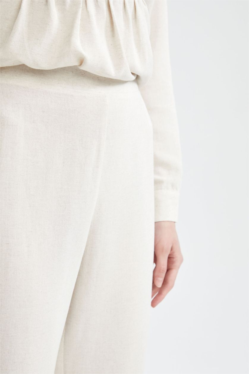 FEMME Beige Pantalon Lin Mélangé