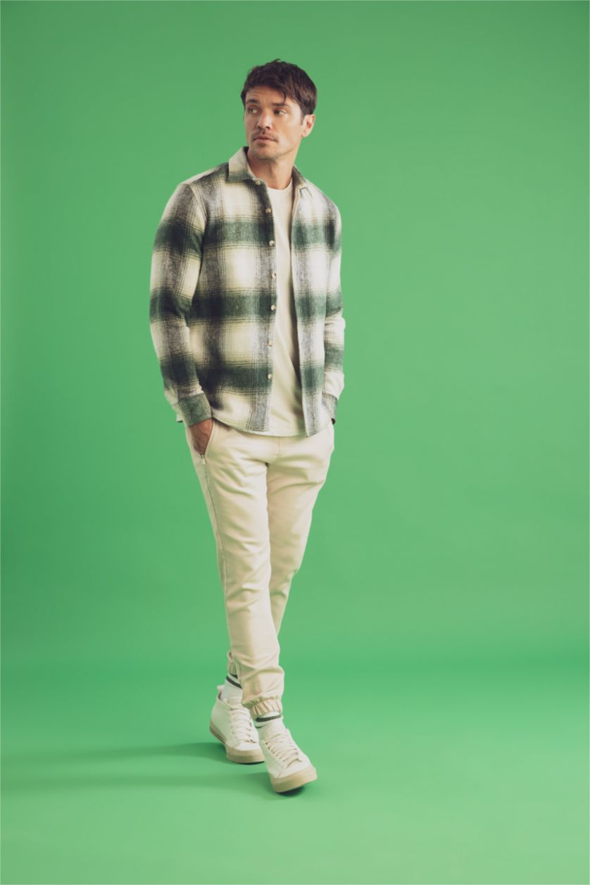 HOMME Kaki Clair Polo À Manches Longues Coupe Moderne