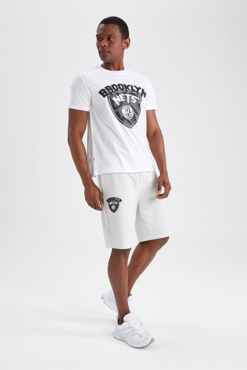 Мужчины Серый меланж Шорты стандартного кроя NBA Brooklyn Nets, DeFactoFit