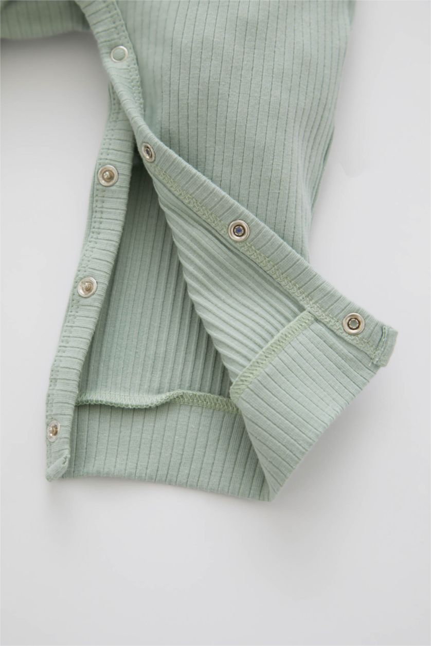 BABY GIRL Mint جمبسوت مضلع قصة عادية