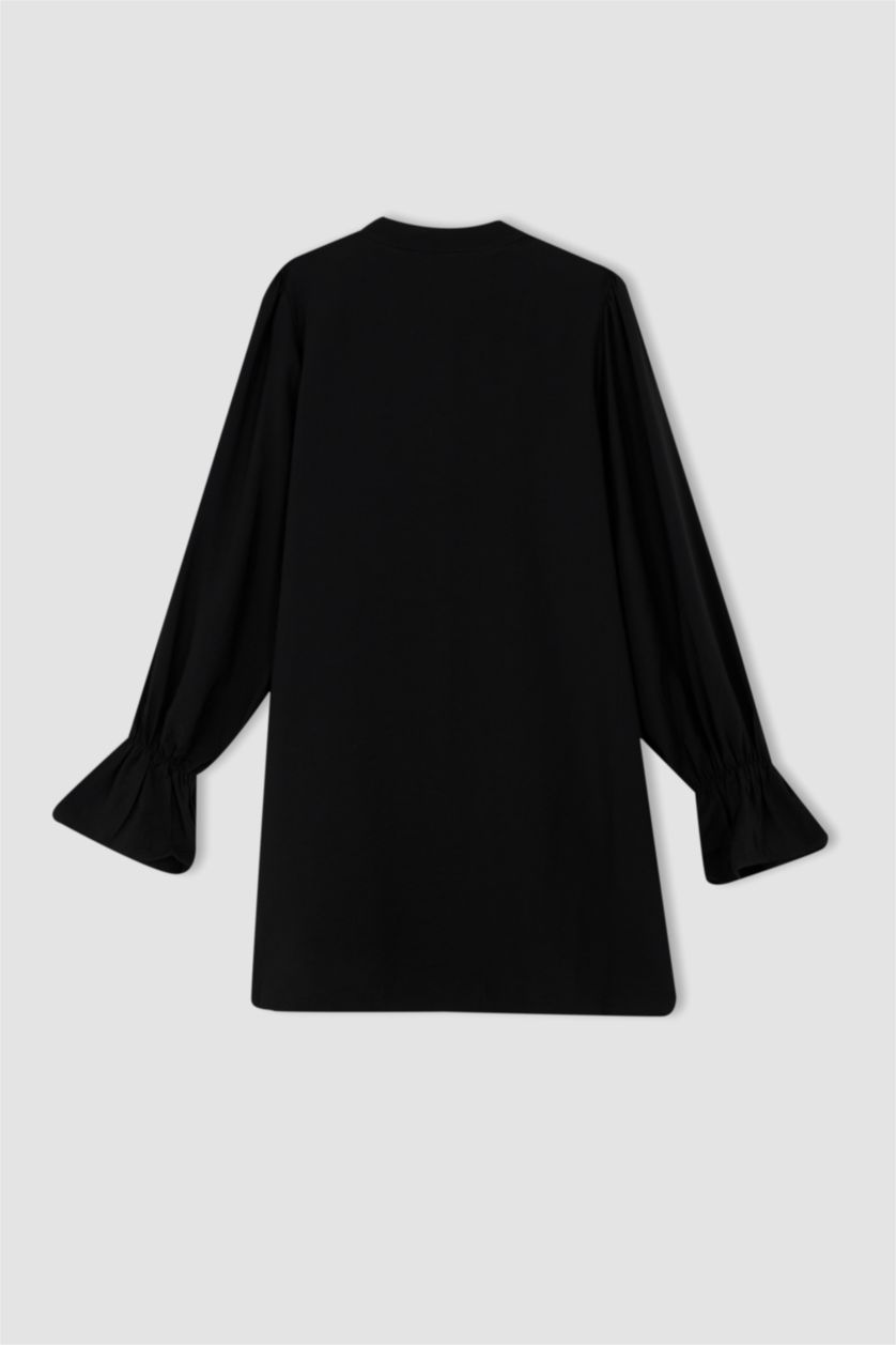 نساء أسود تونيك قصة عادية بياقة مستديرة