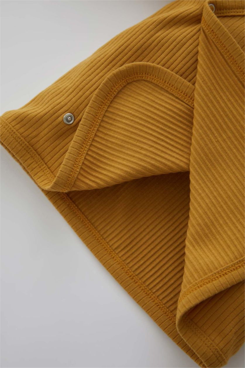 طفل صغير أصفر غامق طقم قماش كاميزول قصة عادية كم طويل ياقة مستديرة - 3 قطع