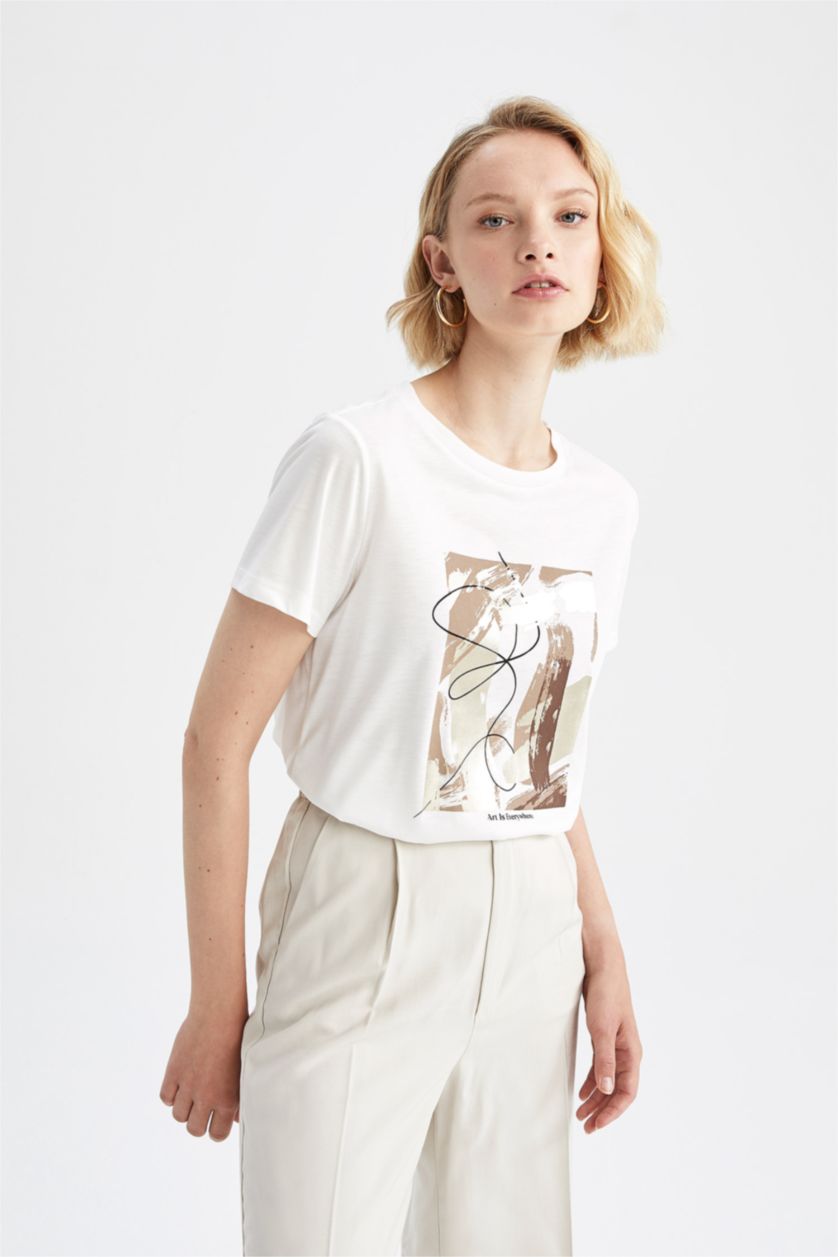 نساء بيج فاتح Regular Fit Short Sleeve T-Shirt