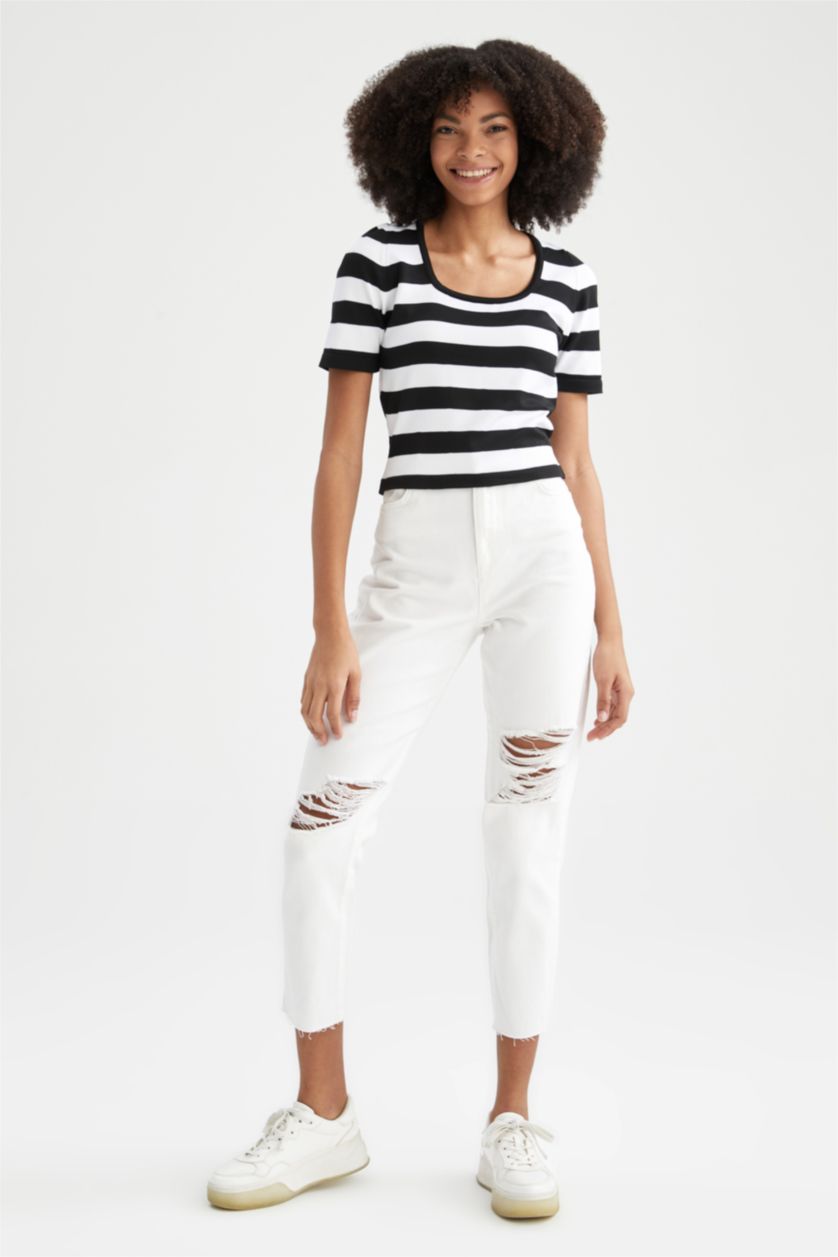 Kadın Siyah Slim Fit Çizgili Yuvarlak Yaka Kısa Kollu Triko Kazak