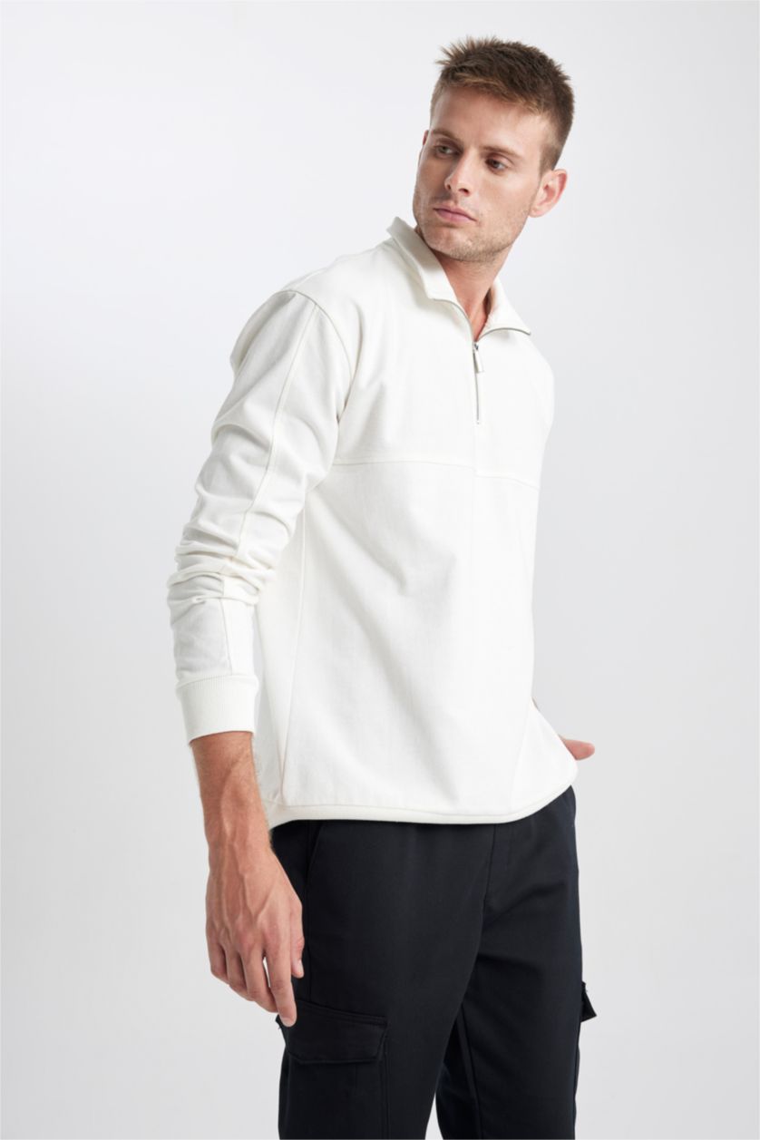 رجالي اوف وايت سويت شيرت قصة مريحة برقبة عالية بسوسته