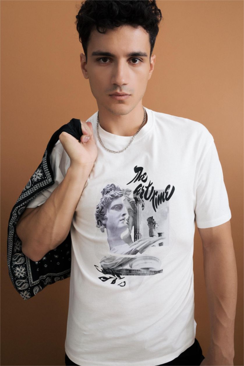 رجالي اوف وايت تي شيرت قطن بقصة مريحة وأكمام قصيرة