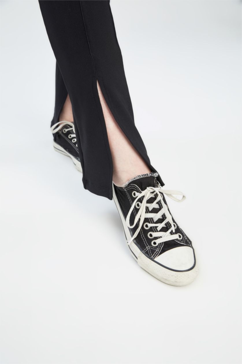 FEMME Noir Normal Waist Leggings