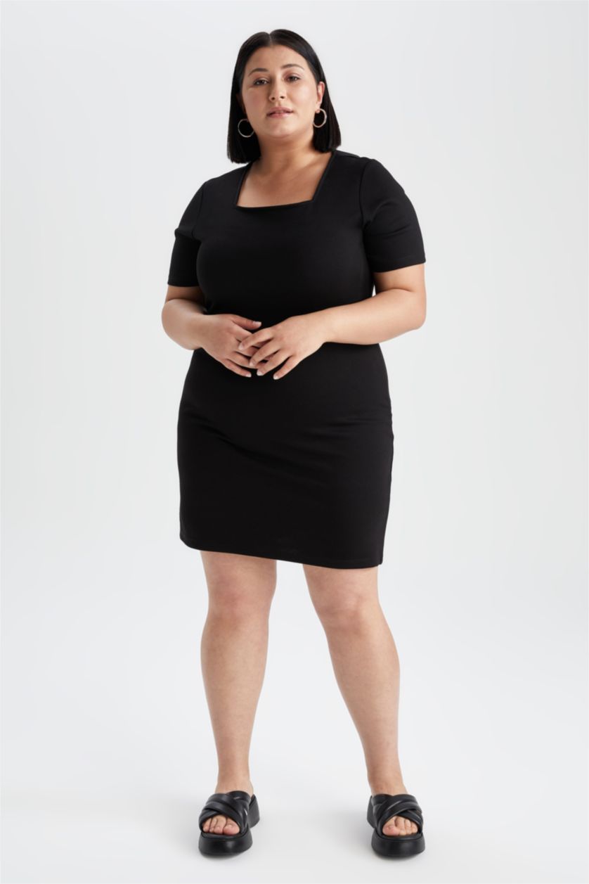 FEMME Noir Robe À Manches Longues En Tricot Très court Col Carré