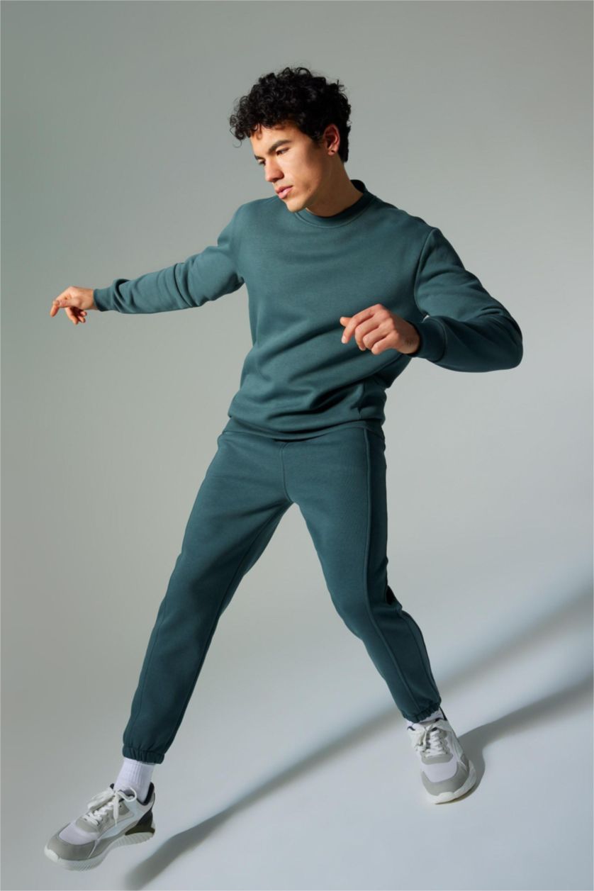 Erkek Yeşil DeFactoFit Jogger Eşofman Altı Standart Fit Beli Bağcıklı Lastikli Paça Basic Düz Cepli
