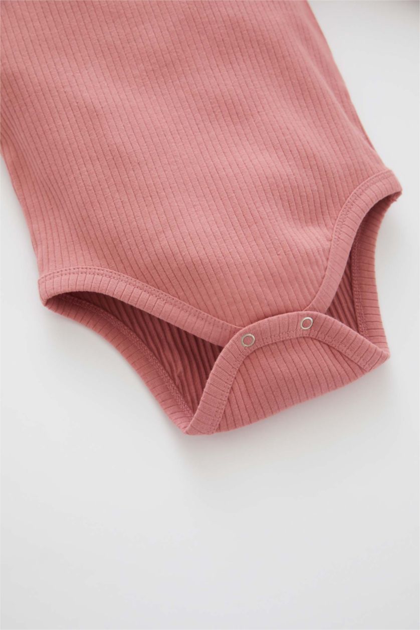 طفلة صغيرة بيج بودي سوت كم طويل مضلع برقبة ظرف من قطعتين