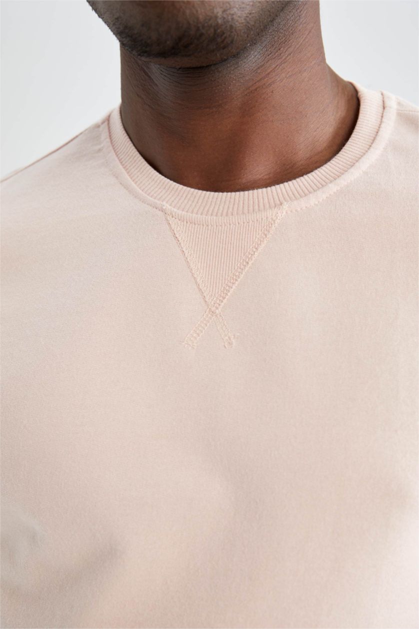 MAN Light Pink Regular Fit Sweatshirt
