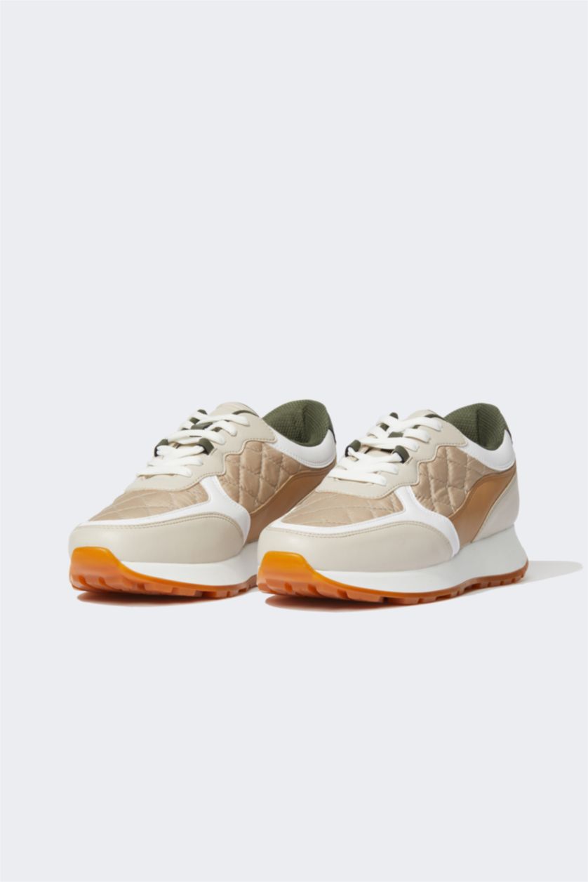 FEMME Beige Baskets PU Batman Lacé