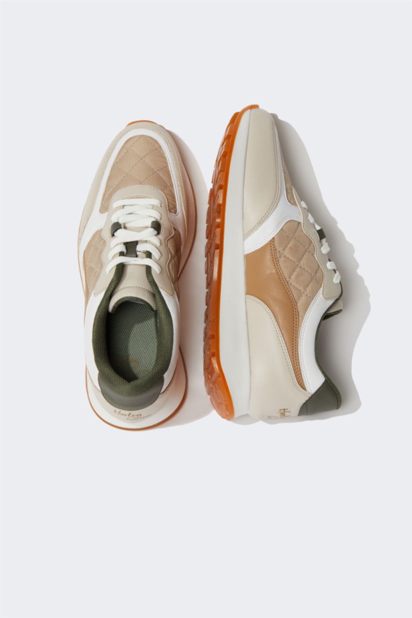 FEMME Beige Baskets PU Batman Lacé