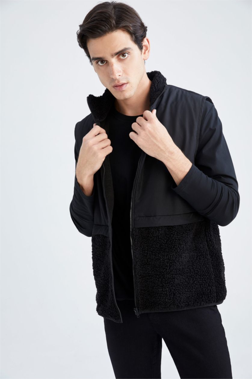 رجال أسود قمصلة يلك بقصة عادية