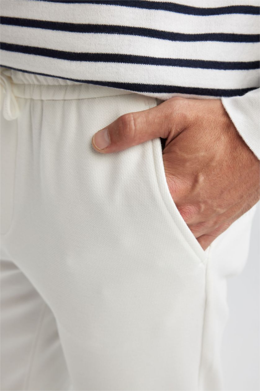 Erkek Kırık Beyaz Jogger Fıt Pantolon