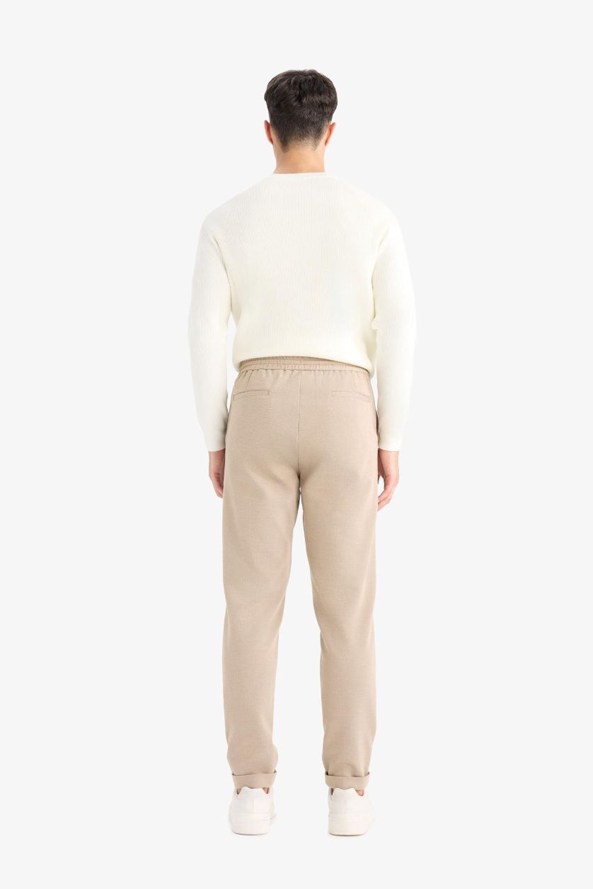 Erkek Bej Jogger Fit Beli Bağcıklı Lastikli Esnek Kumaş Cepli Duble Paça Pantolon