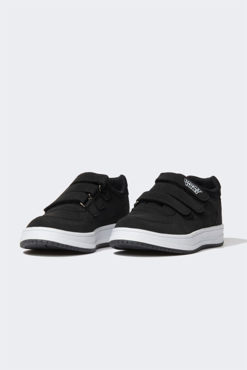 adidas gazelle silver green womens Reebok Pump Omni Zone II (G55113) – STNDRD ATHLETIC CO main image 1