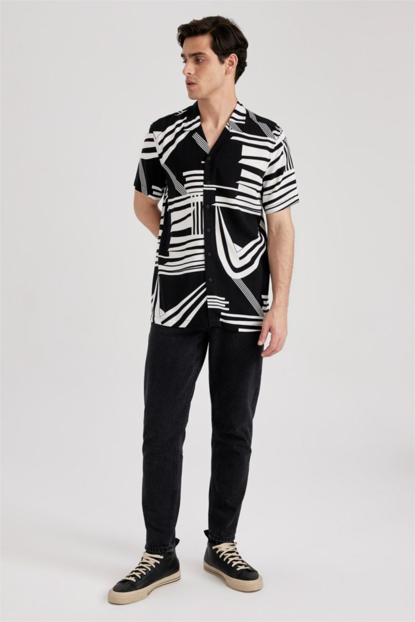 رجال أسود قميص فيسكوز مطبوع قصة عادية وياقة جاكيت