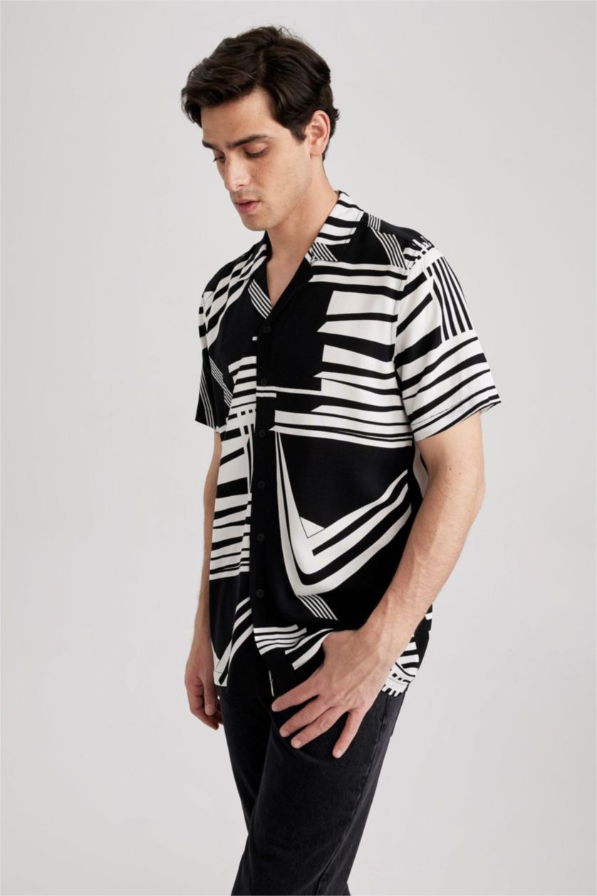 رجال أسود قميص فيسكوز مطبوع قصة عادية وياقة جاكيت