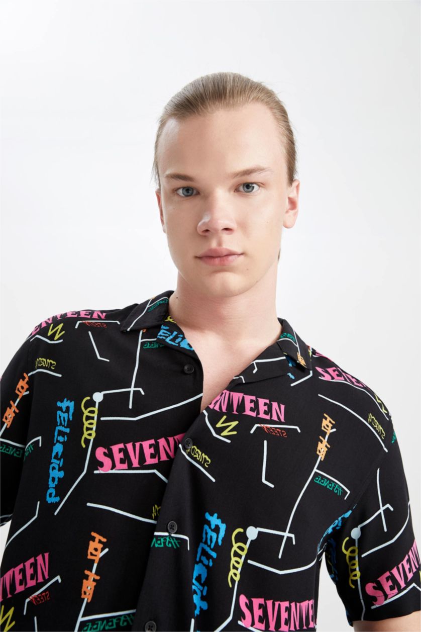 HOMME Noir Chemise hawaïenne à manches courtes en viscose imprimée Cool Regular Fit