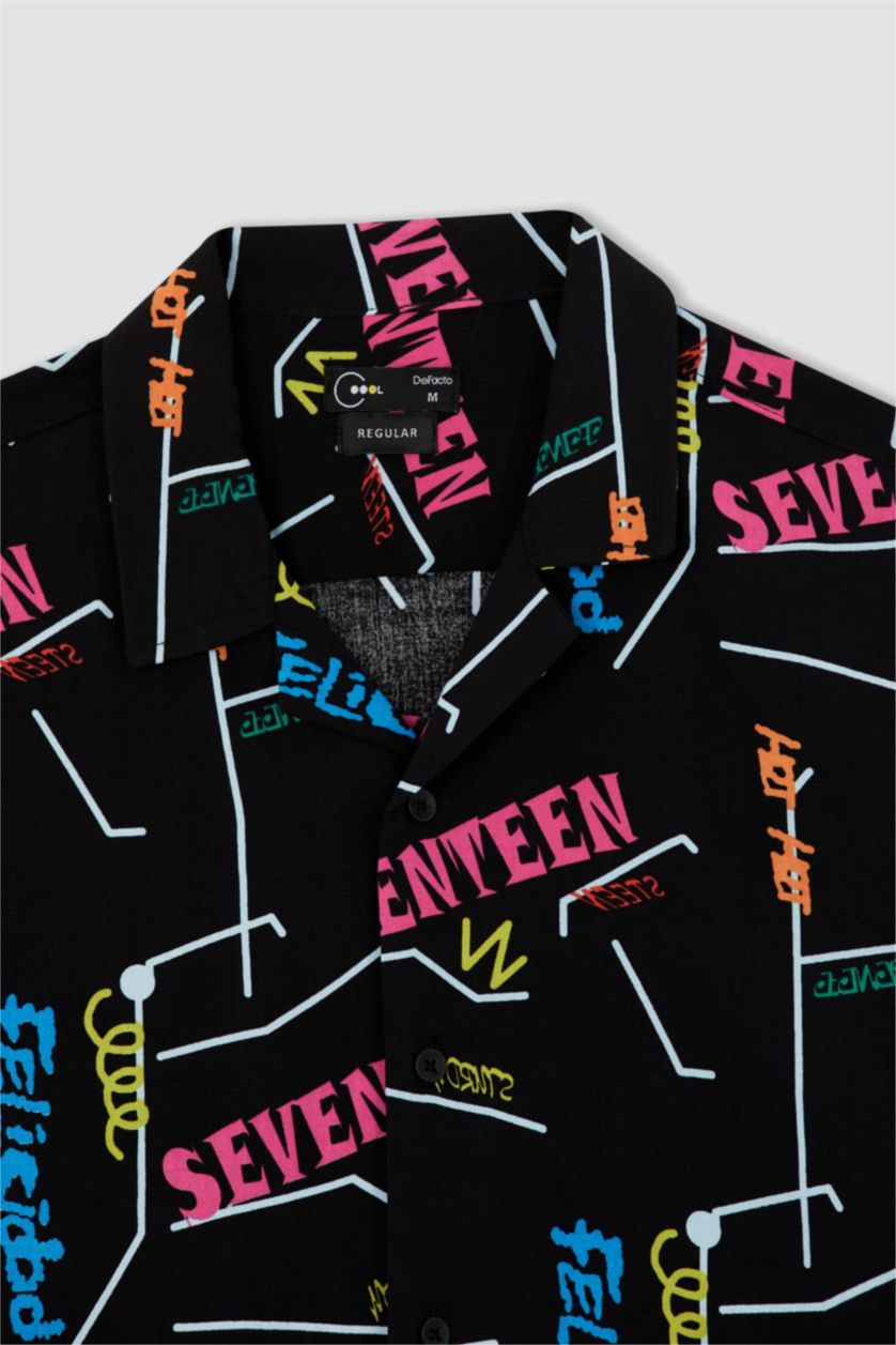 HOMME Noir Chemise hawaïenne à manches courtes en viscose imprimée Cool Regular Fit