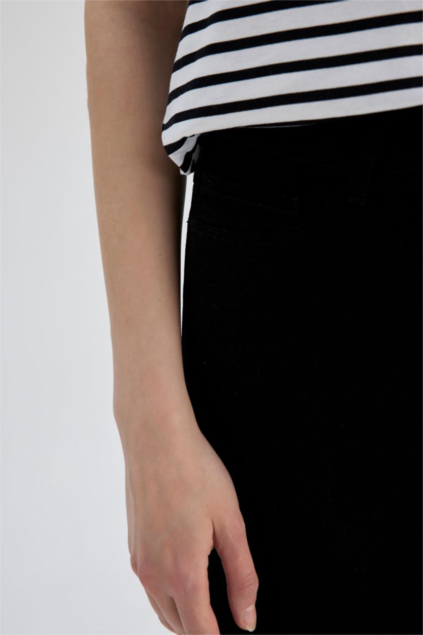 Woman Black Super Skinny Fit High Waist Jeans