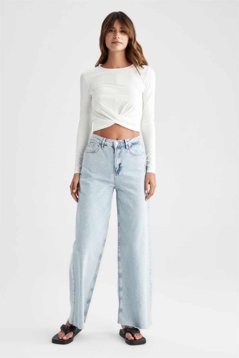 WOMAN White Coool Fitted Crew Neck Basic Long Sleeve Crop T-Shirt