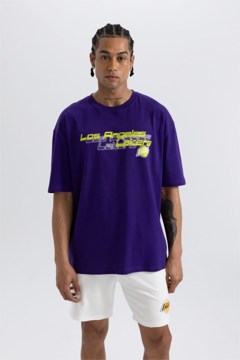 HOMME Violet T-shirt Oversize NBA Los Angeles Lakers à col rond et manches courtes de DeFacto Fit