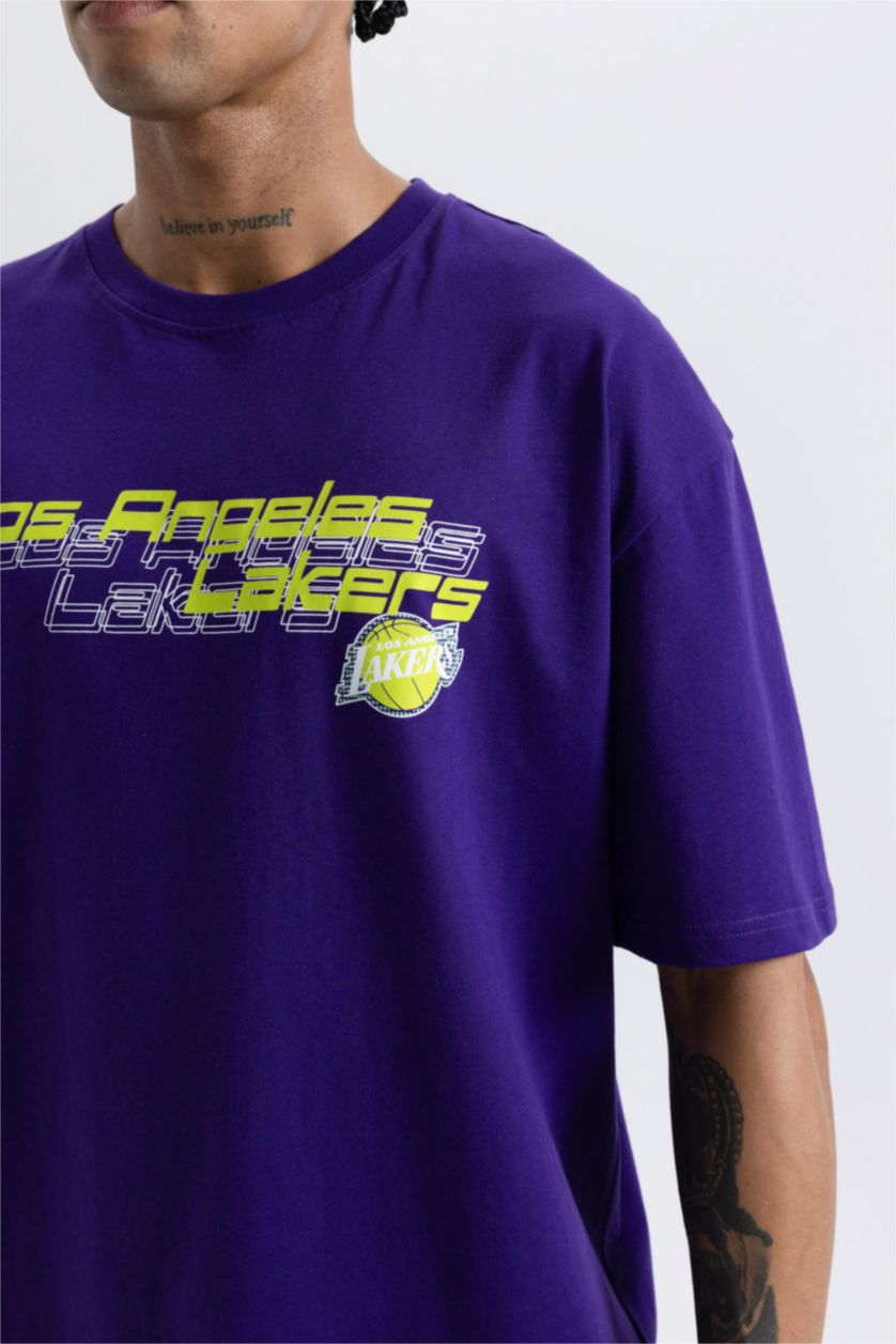HOMME Violet T-shirt Oversize NBA Los Angeles Lakers à col rond et manches courtes de DeFacto Fit