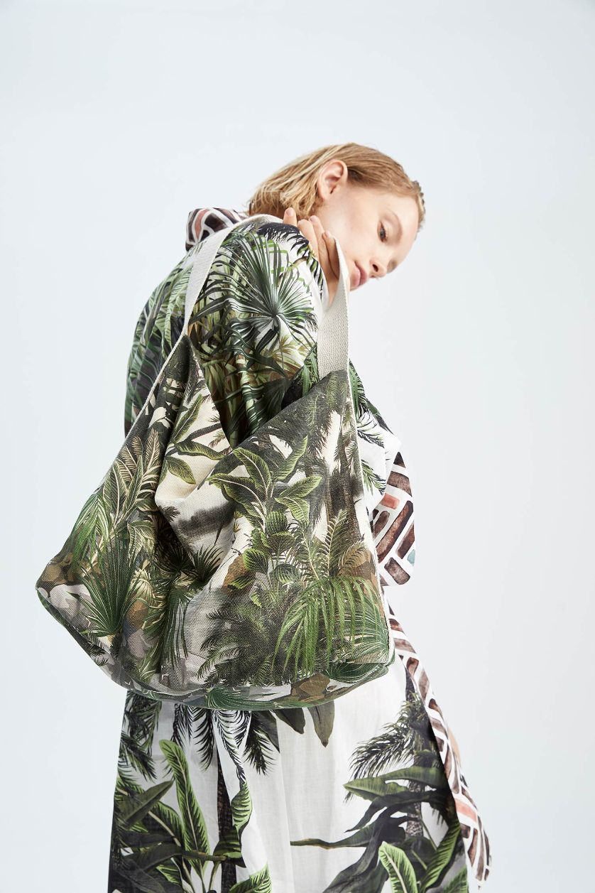 WOMAN Karma Hand Bag