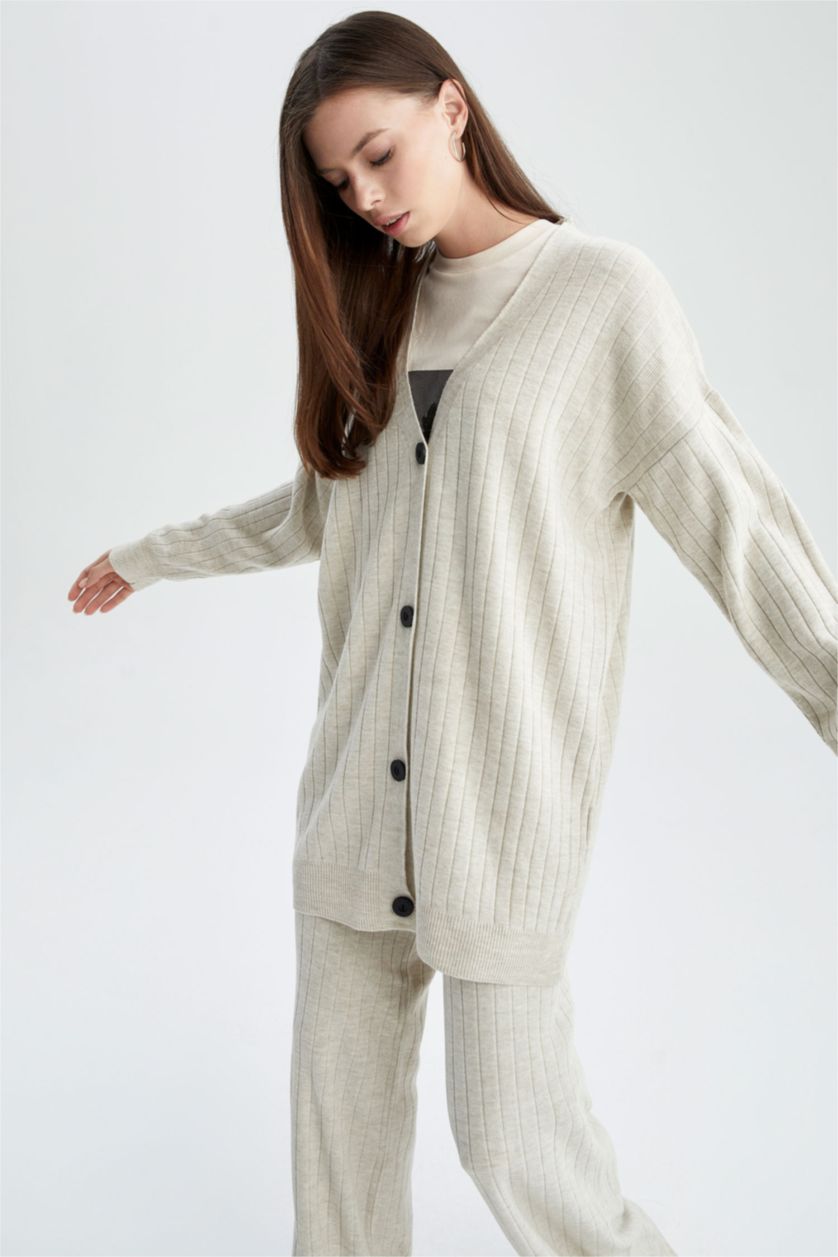 نساء اللون الحجري جاكيت صوف قصة عادية بياقة V