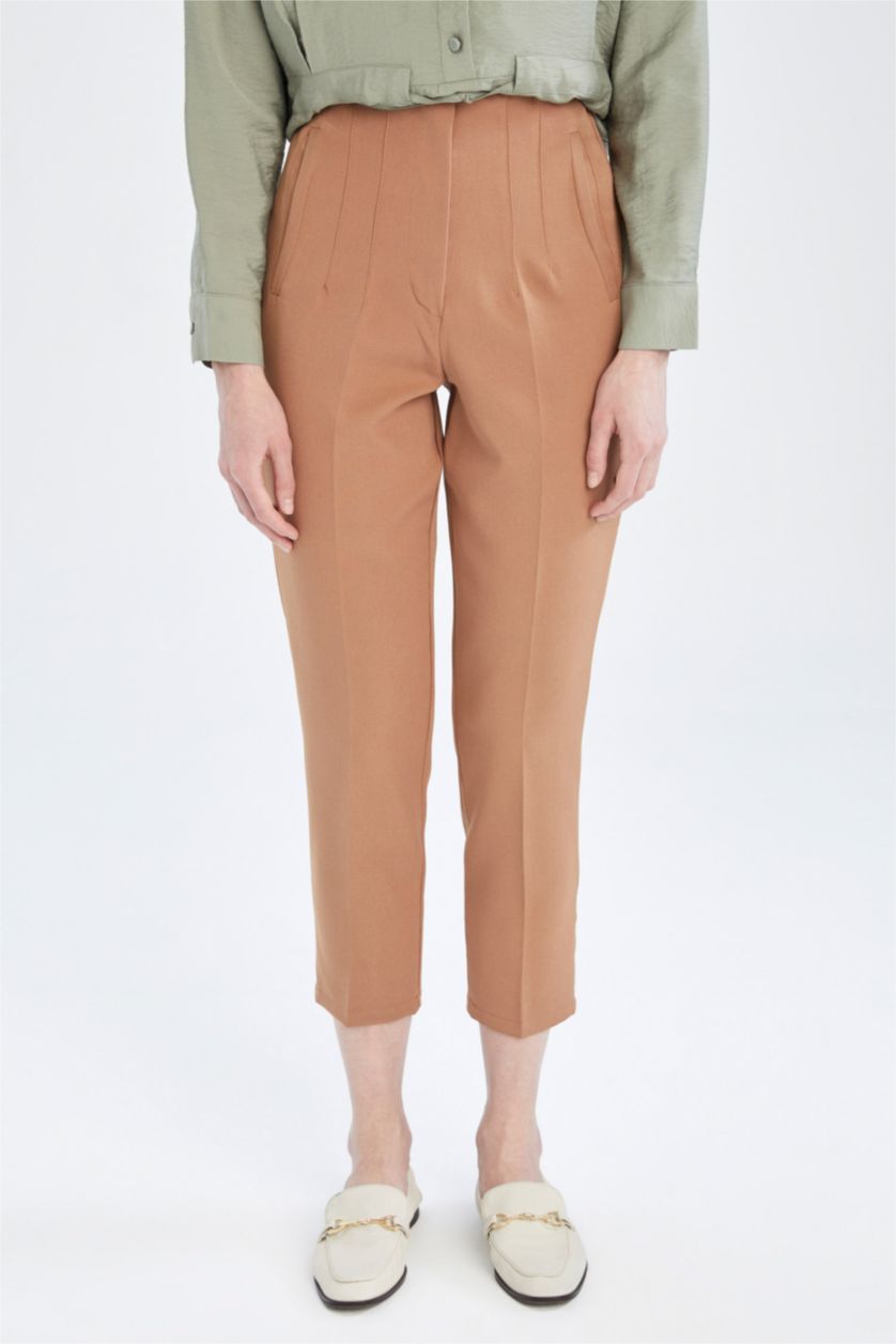 نساء جملي بنطلون بيزك كاروت فيت