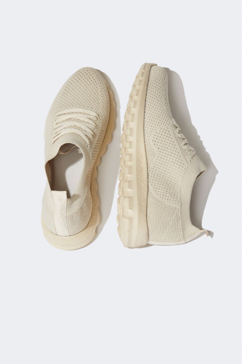FEMME Beige Espadrilles à fond plat à lacets pour femmes