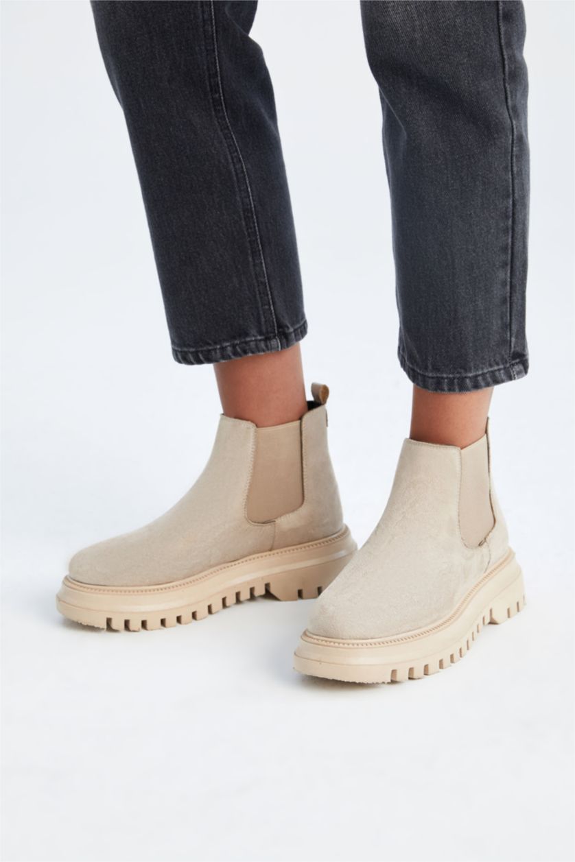 Women Beige Faux Leather Thick Sole Boots