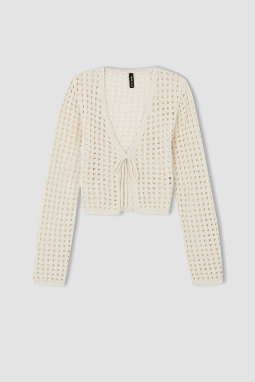 FEMME Écru Cardigan coupe classique en dentelle crochetée à col en V