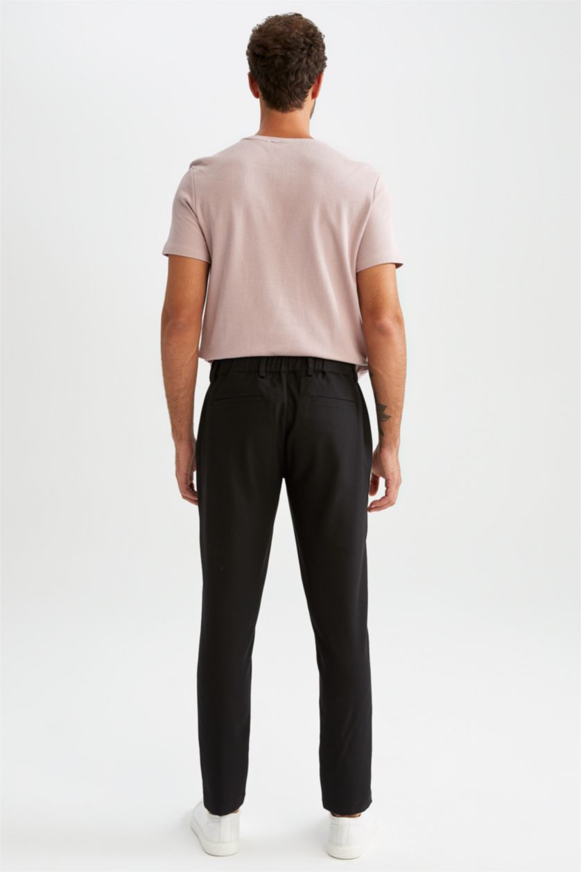 Man Black jogger Trousers
