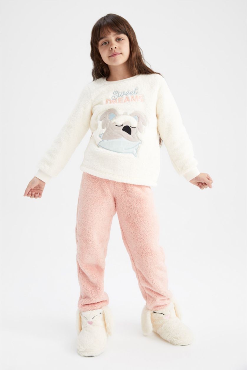 Kız Çocuk - Genç Kız Bej Kız Çocuk Baskılı Pelüş Pijama Takım