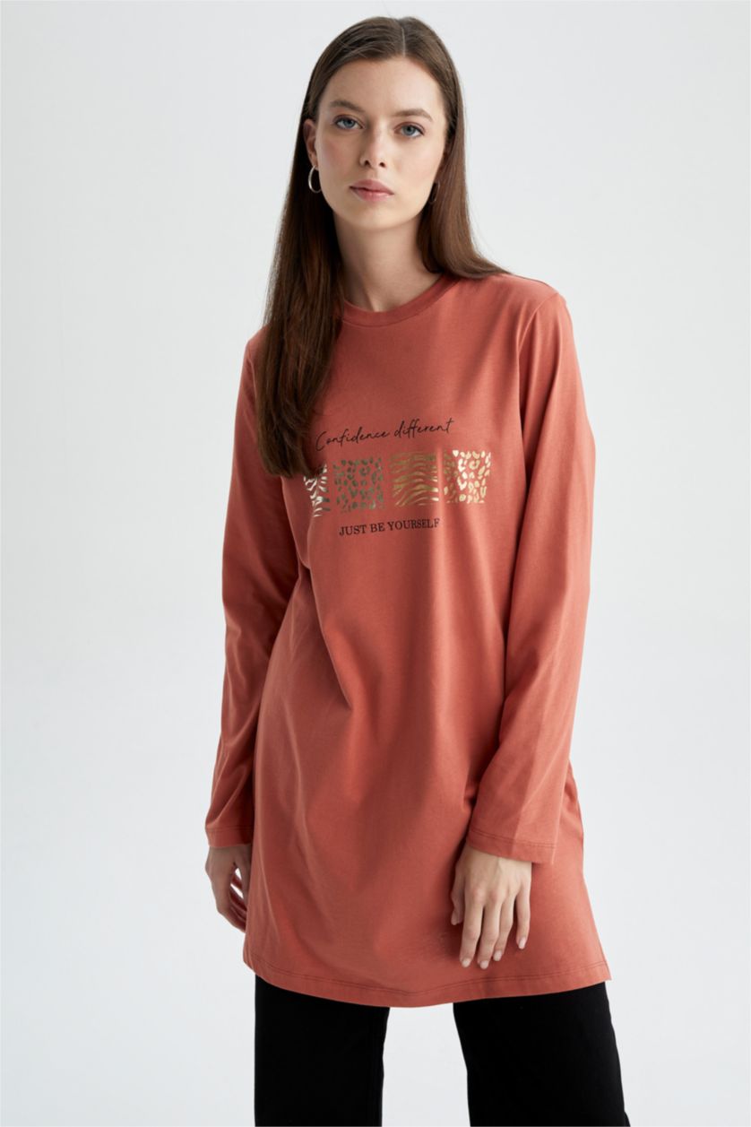 نساء اللون الطوبي تونيك كم طويل ممشط مطبوع قصة مريحة بياقة مستديرة